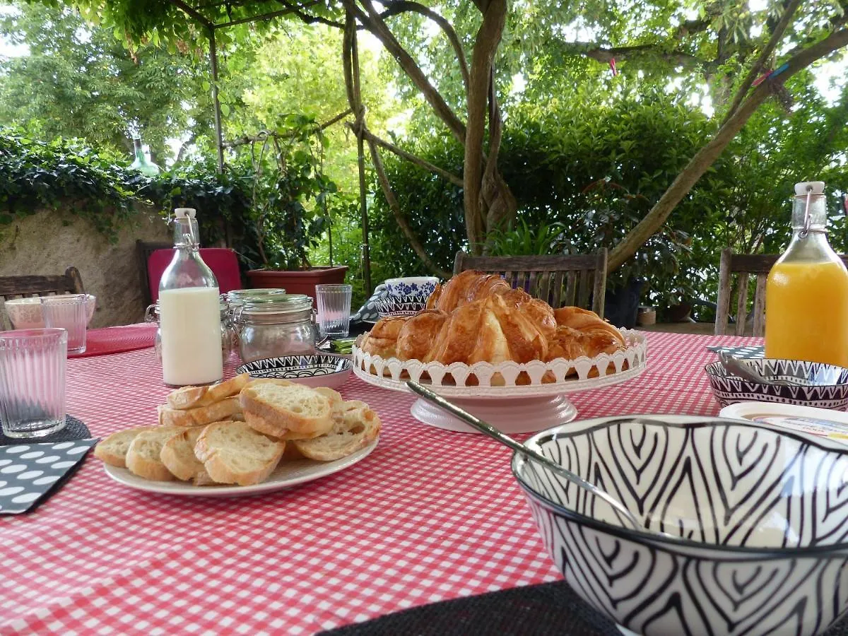 Montdragon Plume Et Pinceau B&B 프랑스