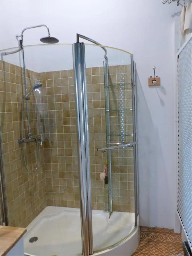 Montdragon Plume Et Pinceau B&B 0*,