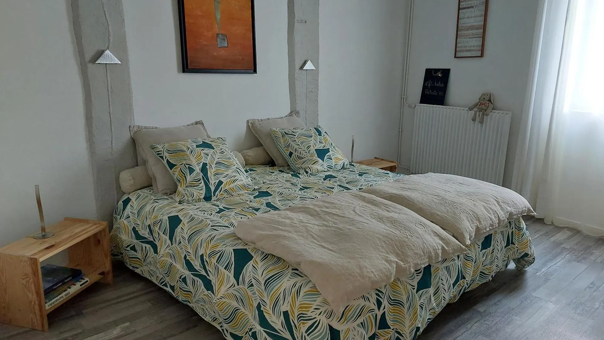 Montdragon Plume Et Pinceau B&B 프랑스